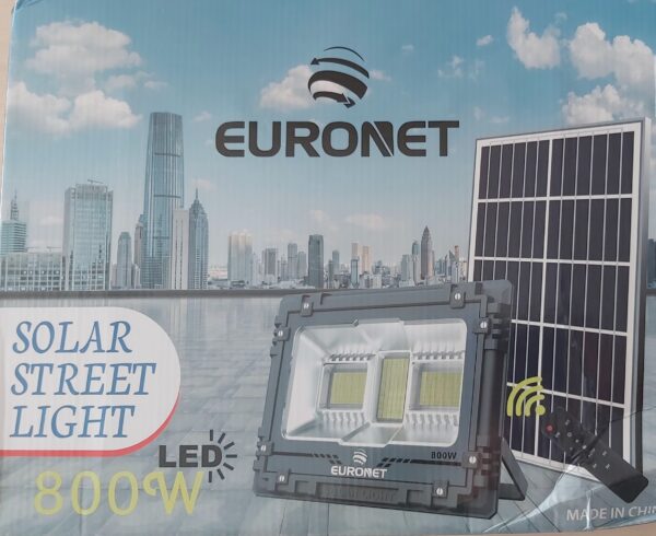 پروژکتور خورشیدی 800 وات یورونت